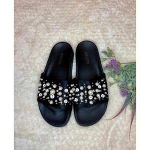 Steven Madden Black Slides Size 8